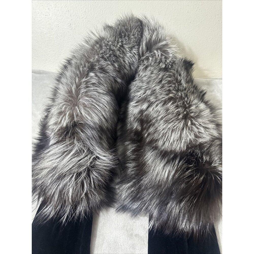 Women’s ST.John Evening Scarf Dyed Fox 95% Silk Velvet Lining Gray One Size - Picture 9 of 11